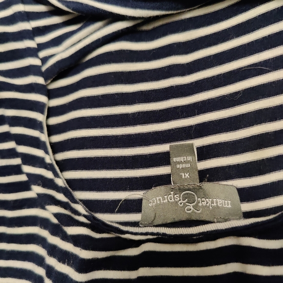 Three quarter sleeve shirt - Picture 4 of 4